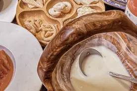 奶茶锅里涮羊肉，蒙餐到底有多猛？图片