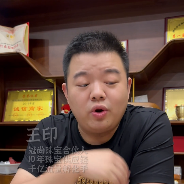 1���Ӹ���˵���ף���������ʵ��ı����������ģ�#ʵ��