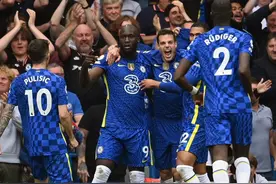 英超-卢卡库3分钟双响 切尔西第97分钟丢球 2-2遭狼队逼平图片