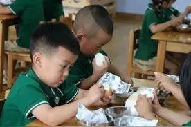 高娟萍“名园长+”发展共同体开展观摩交流活动图片