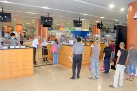 护照到期必须要回国更换吗？缅甸外交部发文辟谣图片