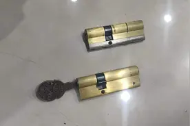 事发萍乡！十余户门锁被胶水堵死，导致户主回不了家？竟是“开锁公司”想给自己找生意！图片