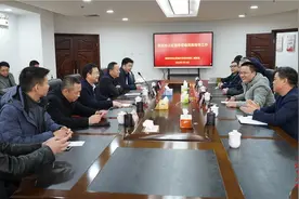 台江区领导走访慰问税务部门和基层群众图片
