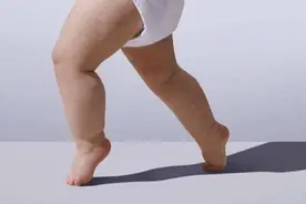 孩子腿型不好看，家长5种错误做法要背锅，及时改还来得及图片