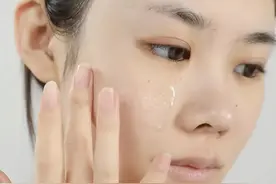 50岁的女人适合灌肤吗？如果皮肤有这个明显的特征，建议试试图片