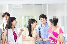 在校大学生如何通过完善人格建立起积极的寝室人际关系？图片