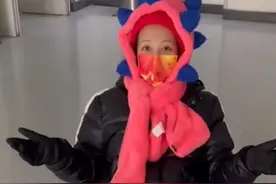 主持人杜沁怡产子！产后坐轮椅还被老公抱上车，曾是赵忠祥搭档图片