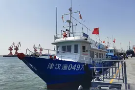 出海捕鱼 | 坐上轮船，驶向大海，实现皮皮虾自由图片