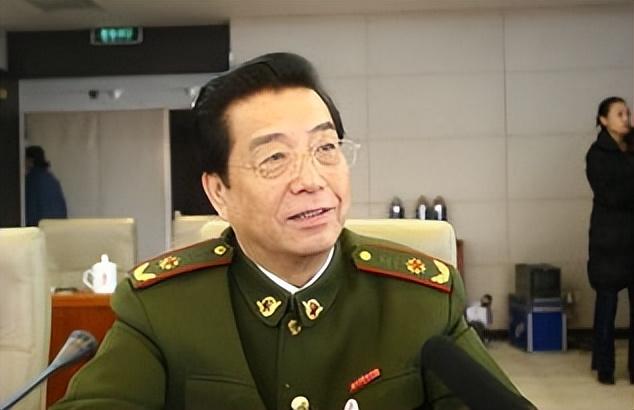 李双江:两段婚姻两个孩子,一个锒铛入狱,一个低调优秀