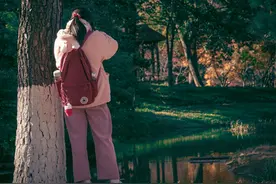 闺蜜的前男友，成了我的老公，现在她想把他要回去图片