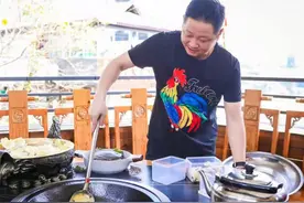新农人⑳丨转行做新农人的“毛子”喊你一起给“裕农朋友圈”扎起图片