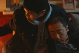 《警察荣誉》：陈佳佳被继父欺负背后，或隐藏更可怕的真相图片