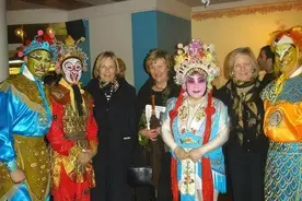 1988年，智取威虎山剧组赴美演出，30多人滞美不归，声称弘扬国粹图片