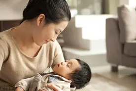 以暴制暴，棍棒下出孝子的教育方式毒害至少三代人图片