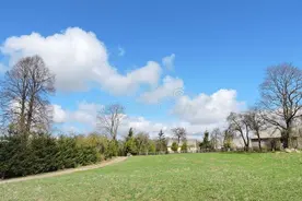 农村新修房后老房子宅基地如何处理？图片