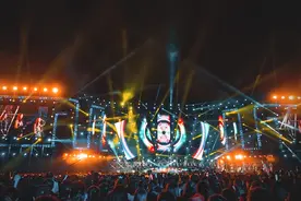演唱会要开始了，为啥那么多人闹退票？强实名购票不能退？已有黄牛被抓图片