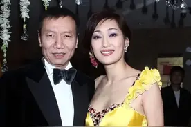 “性感女人”孟广美，被前任骗光家产，43岁嫁京城富豪收获幸福图片