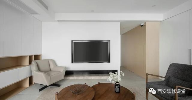 130㎡四室变两室,还有书房和储物间