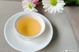 春饮花茶疏肝解郁图片
