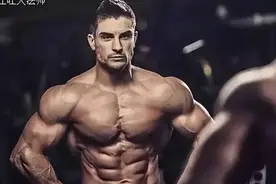 如果你单纯为了练胸肌，那只练这3个动作，胸肌最容易练出来图片