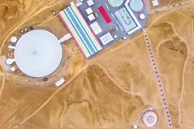 西北的沙漠里，藏着富豪城市图片