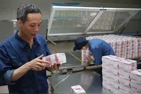 一亿元人民币的现金，到底有多重？有一亿元你会怎么花？图片