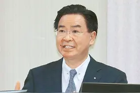 想跟美国谈核，台军退役中将炮轰：蔡当局很无知，吴钊燮在闹笑话图片