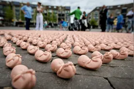 人工流产的胎儿遗体，医院都是如何处理的？不是扔掉那么简单图片