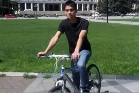 34岁高考狂魔，今年第15次高考成绩594分，已经报考师范类院校图片