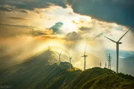 微信朋友圈一条横线中间一点是什么意思图片