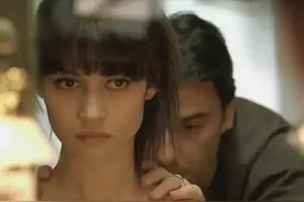 “邦女郎”欧嘉柯瑞兰寇为艺术献身的四部电影图片