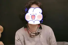 没有一个中国孩子，敢嘲笑咱妈的“过年专用”爆炸头图片