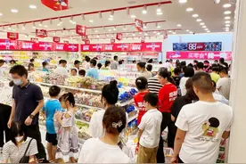 赵一鸣零食全国门店突破2000家图片