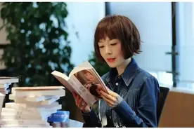 “央视一姐”到“查无此人”，53岁的鲁豫，终于落到今天这一下场图片