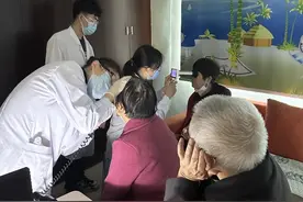 大爱龙岩！新罗红坊：开展糖尿病眼底筛查义诊活动图片