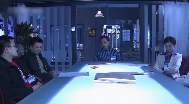 刑侦剧连载75：研究所所长惨死家中，一个发卡竟成破案关键