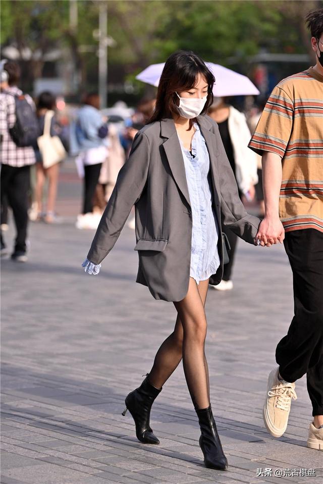 短靴搭配 短靴搭配什么衣服好看图片(图4)