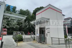难！贵阳这个地铁站垂直电梯停运 残障人士“望梯兴叹”图片