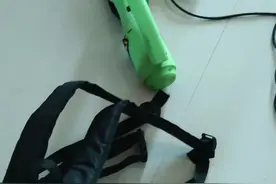 锯树，个人建议，还是选择油锯好点图片
