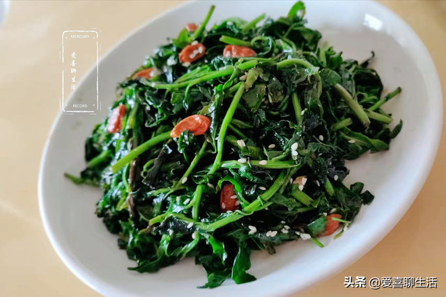 四月，吃荠菜不如吃它，鲜嫩正当季，好吃又防病，不懂吃就可惜了