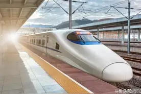 坐了一次高铁一等座后，才发现“贫穷限制了我的想象”这话是真的图片