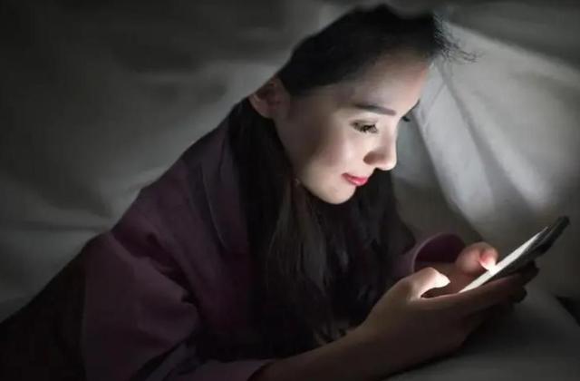 激光去痣后可以吃花胶 2025年激光点痣后能吃花胶吗