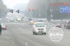 男子没有用车，名下却出现多笔外地网约车订单，客服却无法解释图片