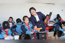 「聚焦“双减”」宝鸡市金台区西街小学副校长任佳珍：树立“三位一体”双减观 行稳教育教学改革路图片