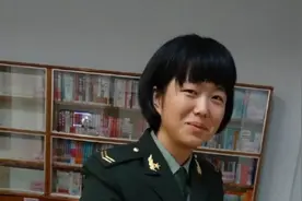 退伍女兵持刀杀人，一年后被判无罪，获18万赔偿检察长都向她道歉图片