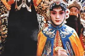 走过半生，最怕突然看懂了《霸王别姬》图片