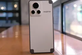 真我GT2大师探索版评测，经过一年的沉淀，它终成我喜欢的样子图片