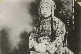 青楼出身，无数权贵为她折腰刘半农为她著书齐白石为她立碑，凭啥图片