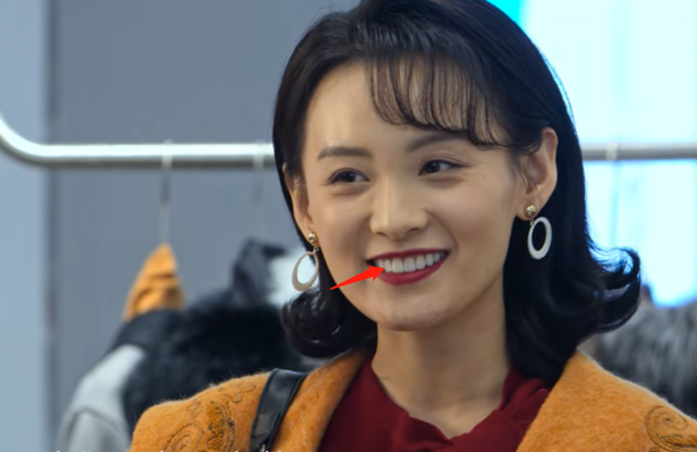 看了被“烤瓷牙”毁了的年代剧，我怀念起了海清殷桃的乡土味