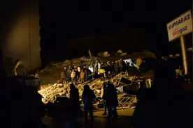 大地震引发悲剧，土耳其足球遭遇空前重创图片